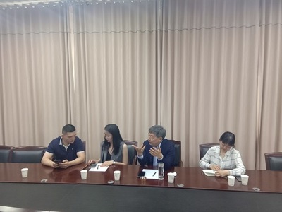 河南省服裝行業(yè)協(xié)會(huì)會(huì)長李剛一行來滑考察